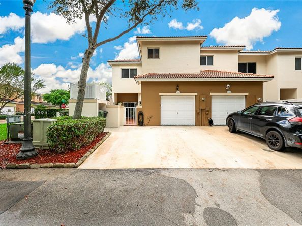 2390 SE 17th Ter, Homestead FL 33035