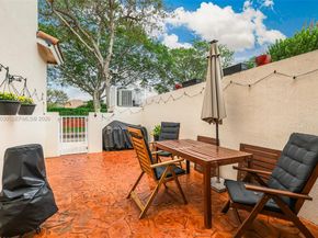 2390 SE 17th Ter, Homestead FL 33035