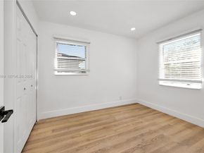 1200 NW 11th Ct, Fort Lauderdale FL 33311