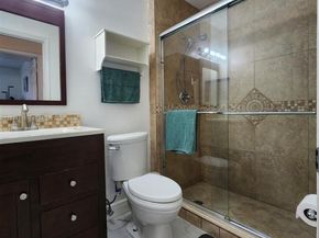 160 Cypress Club Dr 608, Pompano Beach FL 33060