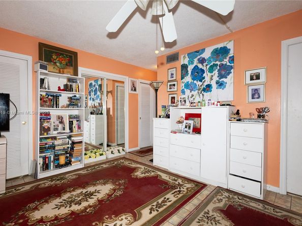 619 NE 14th Ave 507, Hallandale Beach FL 33009