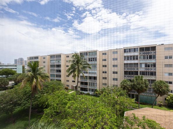 619 NE 14th Ave 507, Hallandale Beach FL 33009