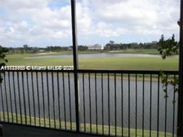 3100 W Rolling Hills Cir 101, Davie FL 33328