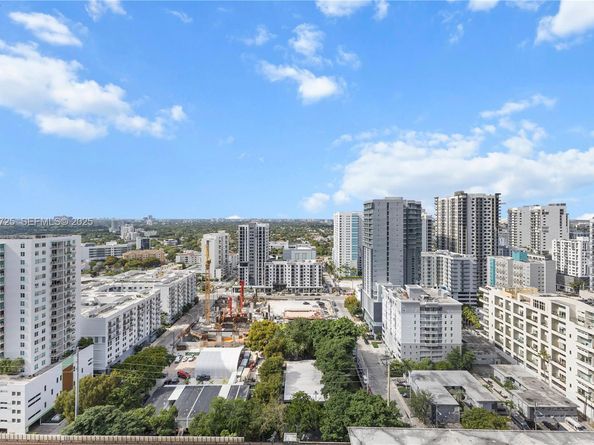 1111 SW 1st Ave 2614N, Miami FL 33130