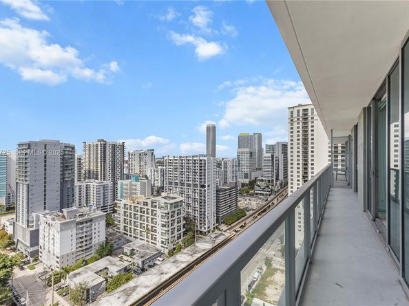 1111 SW 1st Ave 2614N, Miami FL 33130