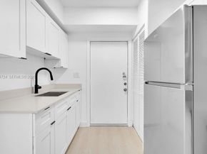 1814 NW 2nd Ct, Miami FL 33136