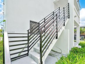 1814 NW 2nd Ct, Miami FL 33136