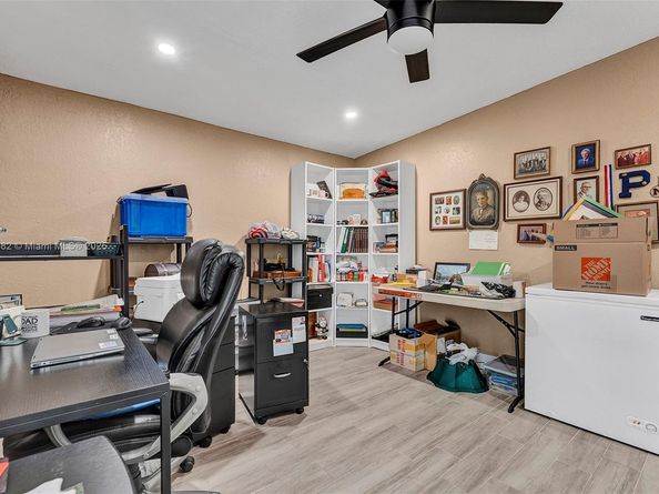 10350 SW 30th St, Miami FL 33165