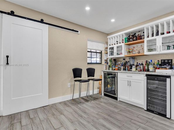 10350 SW 30th St, Miami FL 33165