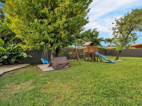 10350 SW 30th St, Miami FL 33165