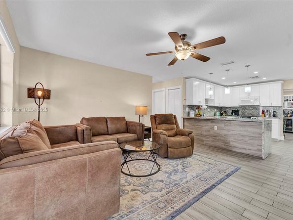 10350 SW 30th St, Miami FL 33165