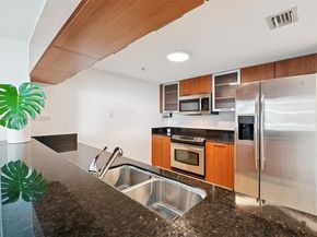 1800 N Bayshore Dr 2811, Miami FL 33132
