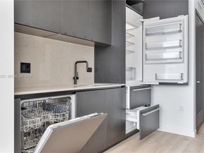 20 NE 11th St 3809, Miami FL 33132