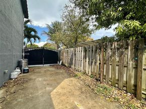 15302 SW 180th Ter, Miami FL 33187