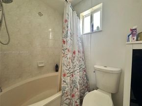 15302 SW 180th Ter, Miami FL 33187