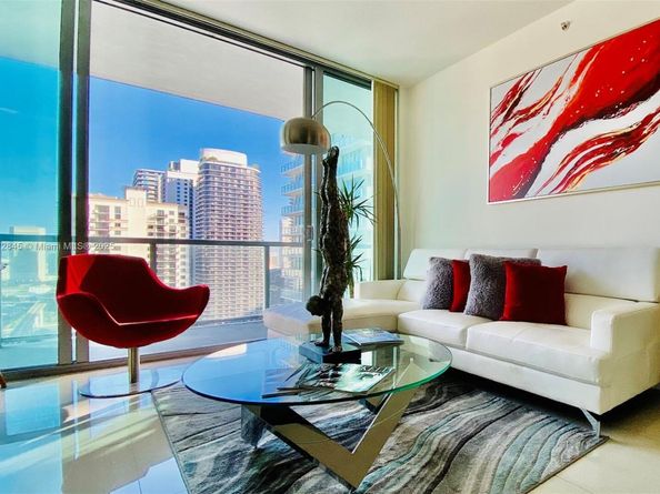 79 SW 12th St 3211S, Miami FL 33130
