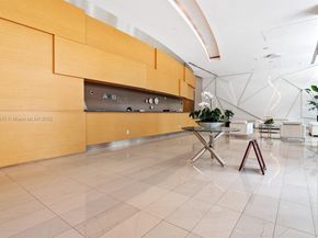 79 SW 12th St 3211S, Miami FL 33130