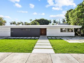 1040 NE 86th St, Miami FL 33138