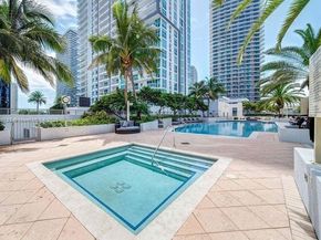 1060 Brickell Ave 1701, Miami FL 33131