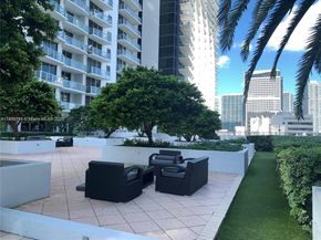 1060 Brickell Ave 1701, Miami FL 33131