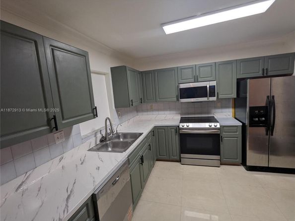11024 SW 157th Ter, Miami FL 33157