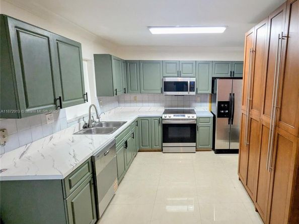 11024 SW 157th Ter, Miami FL 33157