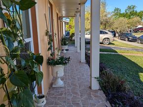 11024 SW 157th Ter, Miami FL 33157