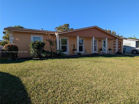 11024 SW 157th Ter, Miami FL 33157