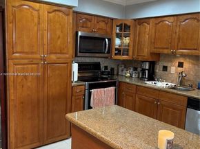 7430 Buchanan St, Hollywood FL 33024