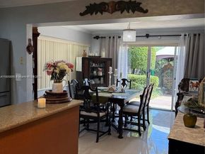 7430 Buchanan St, Hollywood FL 33024