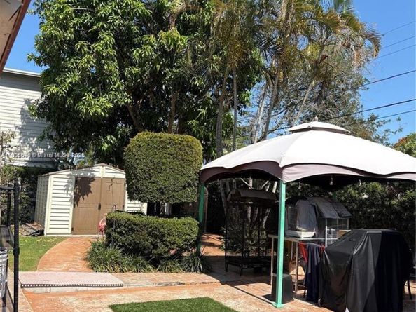 7430 Buchanan St, Hollywood FL 33024