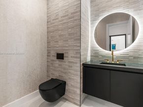 1215 NE 11th Ave B, Fort Lauderdale FL 33304