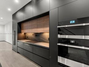 1215 NE 11th Ave B, Fort Lauderdale FL 33304