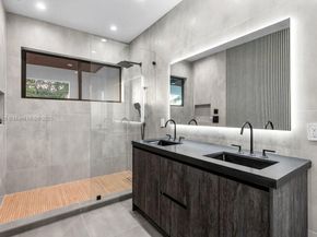 1215 NE 11th Ave B, Fort Lauderdale FL 33304