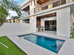 1215 NE 11th Ave B, Fort Lauderdale FL 33304