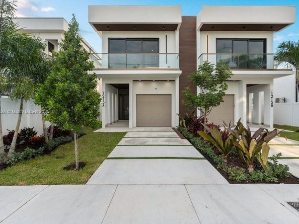 1215 NE 11th Ave B, Fort Lauderdale FL 33304