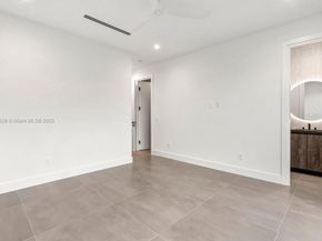 1215 NE 11th Ave B, Fort Lauderdale FL 33304