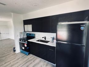 1006 10th St, West Palm Beach FL 33401