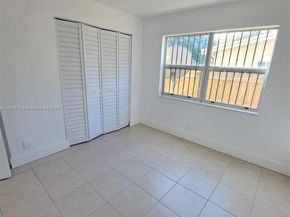 1006 10th St, West Palm Beach FL 33401