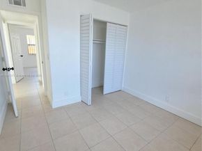 1006 10th St, West Palm Beach FL 33401