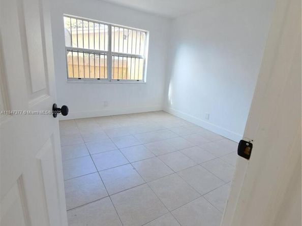 1006 10th St, West Palm Beach FL 33401