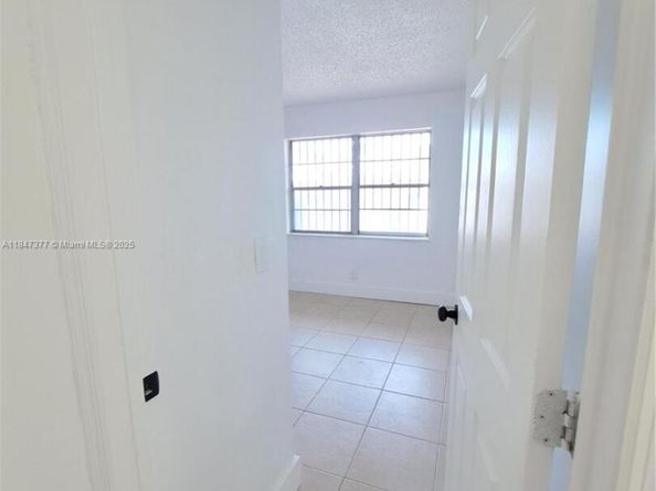 1006 10th St, West Palm Beach FL 33401