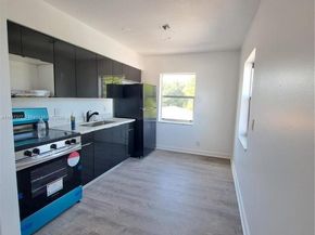 1006 10th St, West Palm Beach FL 33401