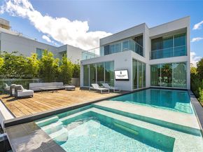 1031 W 48th St, Miami Beach FL 33140
