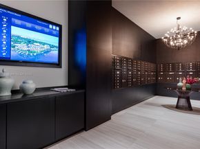 1031 W 48th St, Miami Beach FL 33140