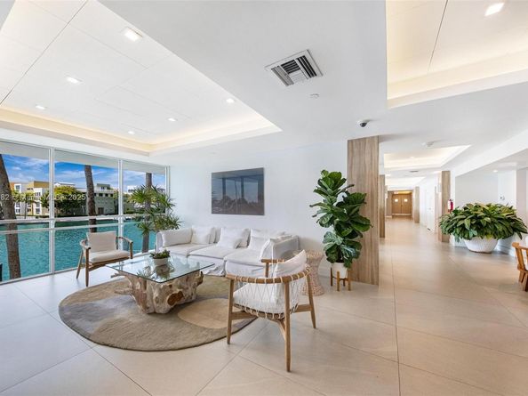 5900 Collins Ave 1905, Miami Beach FL 33140
