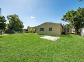 6428 Plunkett St, Hollywood FL 33023