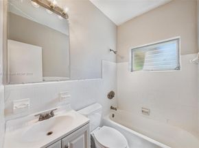 6428 Plunkett St, Hollywood FL 33023
