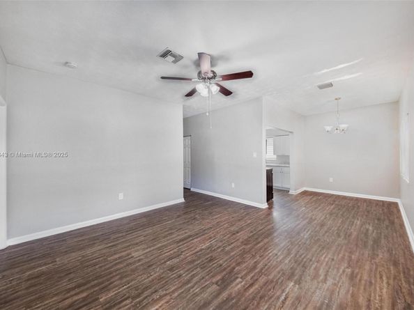 6428 Plunkett St, Hollywood FL 33023