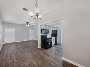 6428 Plunkett St, Hollywood FL 33023
